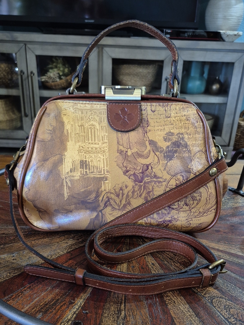 Patricia Nash Gracchi Framed Satchel in Italian Sketchbook Print Bag. VGUC